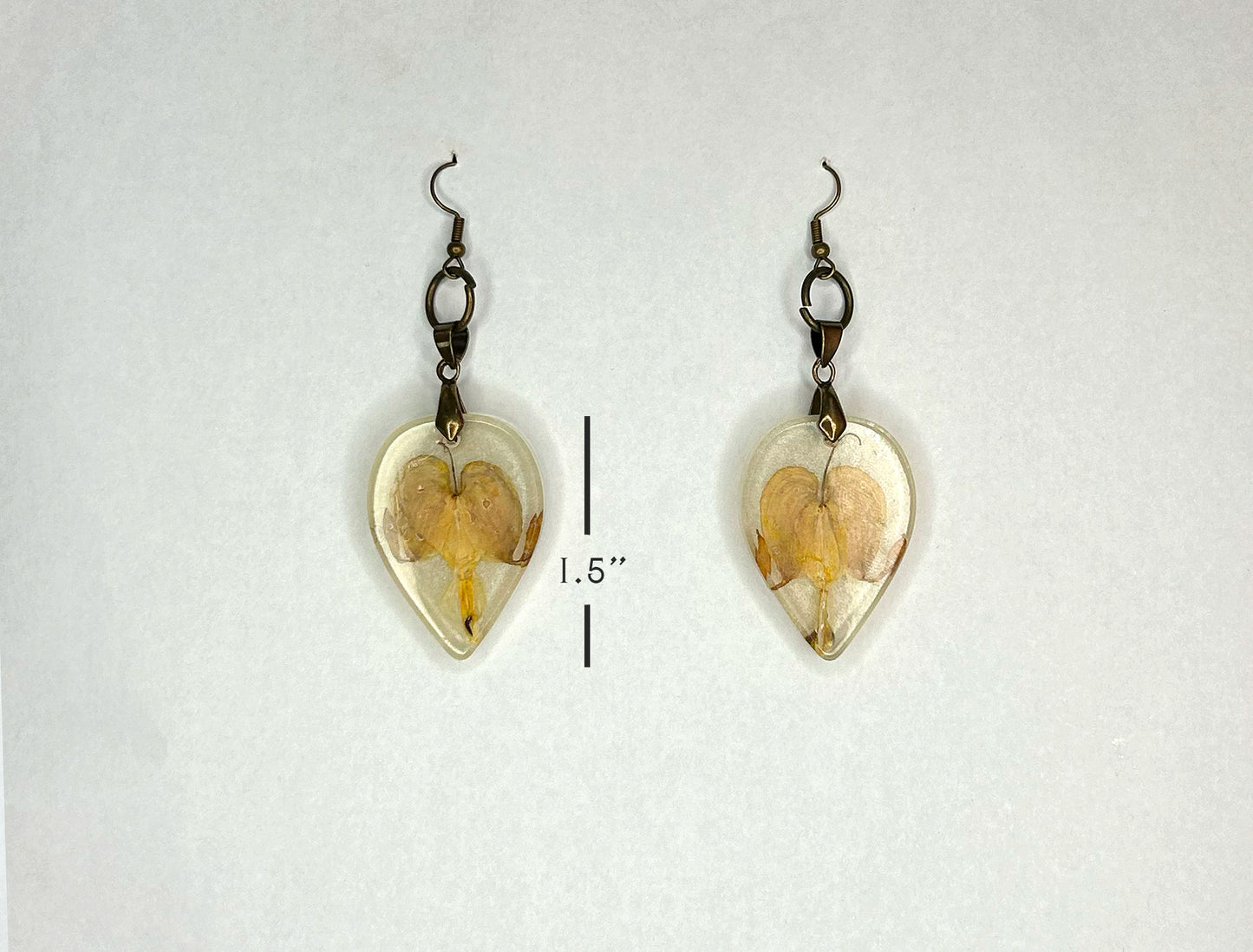 Grandma's Garden: Bleeding Heart Earrings